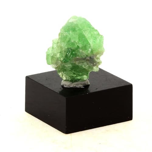 Grenat Tsavorite de Tanzanie : pierre précieuse verte de 13.4 carats pour bijou