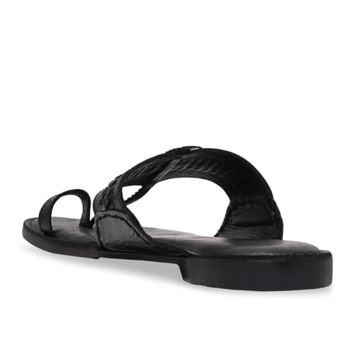 Image of Regal Men Leather Casual Kolhapuris