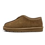 Fabriqué à partir de cuir suédé, offrant à la fois style et durabilité pour une utilisation prolongée.