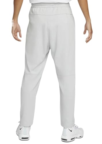 Image of Nike Men's Regular Fit Mid Rise Track Pant