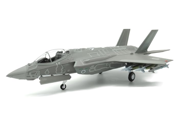 Amazon.co.jp: KBｳｨﾝｸﾞｽ(PCT) F-35A 空対地ﾓｰﾄﾞ 1/72 KBW72009 : ホビー
