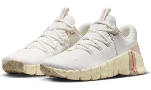 Nike Women's W Free Metcon 5 Sneaker, 0, Sail Sail Sanddrift Coconut Milk, 8