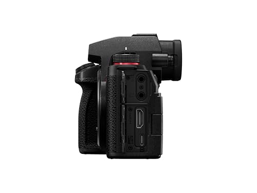 Panasonic GH6 camera