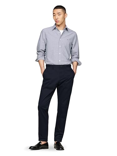 Image of Tommy Hilfiger Men's Long Sleeve Oxford Shirts in Regular Fit, Men's Button Down Shirts, Also Available in Big and Tall