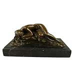 Détails finement ciselés, forme classique et naturelle