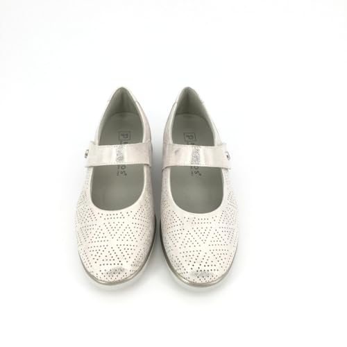 Zapatos Mercedes Pitillos 11030 con cierre adhesivo y troquelado de rombos 3