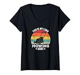 Photo Gallery donna funny gardening this is my lawn mowing maglietta con collo a v Photo Gallery donna funny gardening this is my lawn mowing maglietta con collo a v
