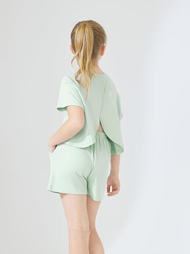 Image of Girls Clothing 2 Piece Summer Set Short Sleeve Tops Shirts Baggy Shorts with Pockets Fashion Outfits for Kids