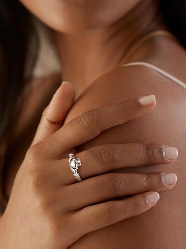 ChicSilver 925 Sterling Silver Claddagh/Triquetra Celtic Knot Promise Ring Size 4-122