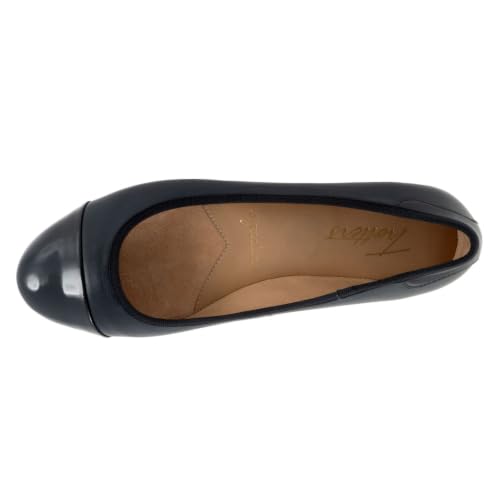 Image of Trotters Clara