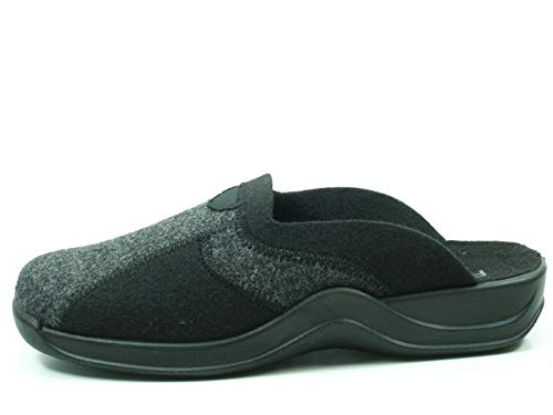 Love Moschino Damen Fitted Long Sleeve T-shirt in 30/1 Cotton Jersey....