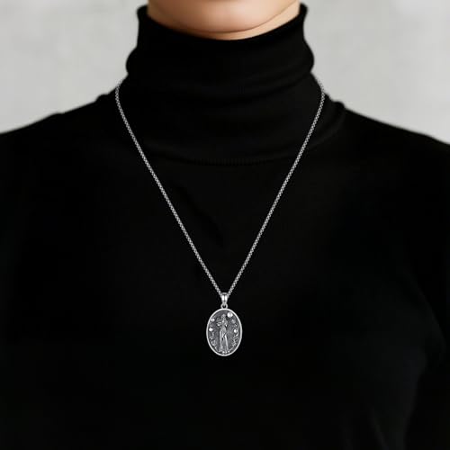 Collar Cruz de San Benito en plata de ley 925 de diseño premium por CELESTIA 4