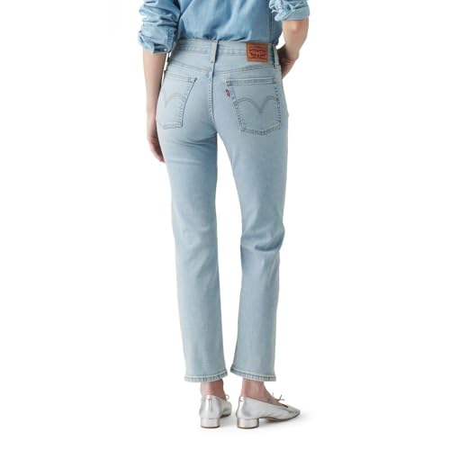 Image of Levi's Women's Wedgie Straight Jeans