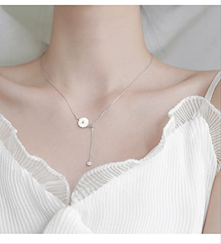 Collier pendentif coquillage marguerite raffiné de fête