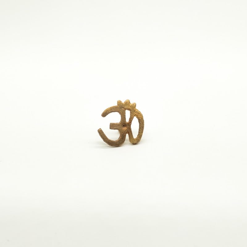 DOKCHAN Brass Om Tilak Stamp for Forehead Religious Tika Seal Spiritual Teeka Applicator Premium Finish Durable Metal Craft 2.2cm