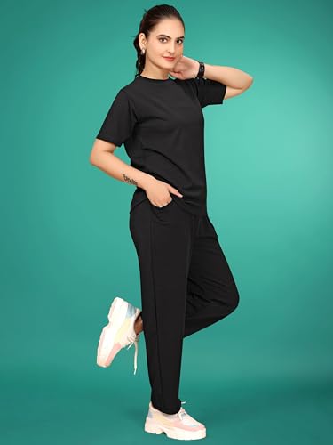 Image of Women's Round Neck Pajamas Set and Gym Outfit with Side Pockets and Drawstring Waist