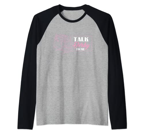 Talk Derby to Me I Cute Funny Women Horse Racing Derby Day Camiseta Manga Raglan