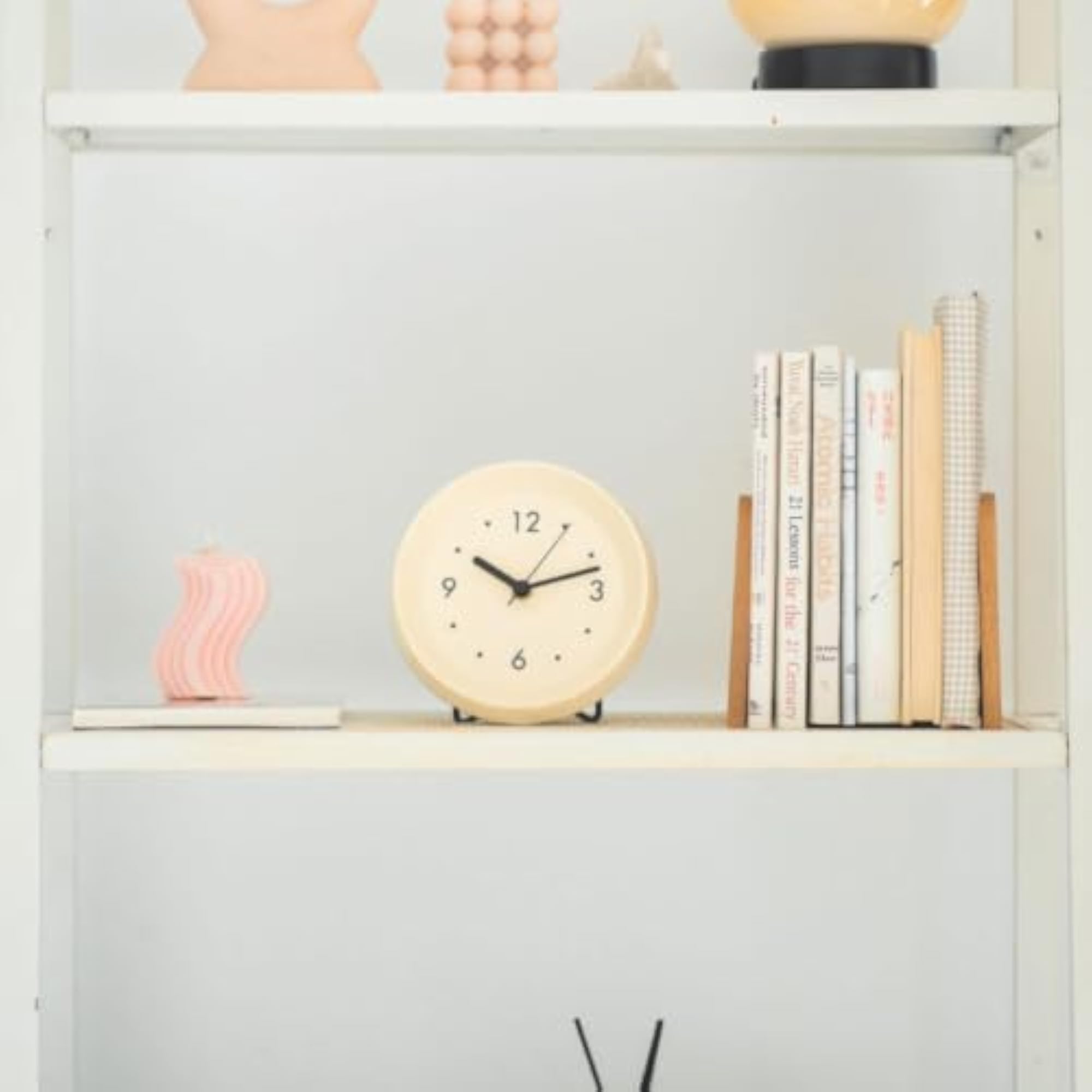 Cream-White Round Tabletop Table Clock ABS Resin Minimalist Table Clock Black Stand Home Decor Compact