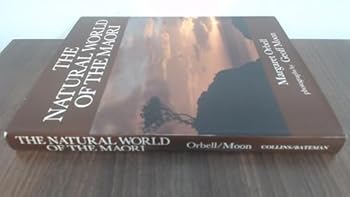 Hardcover The Natural World of the Maori Book