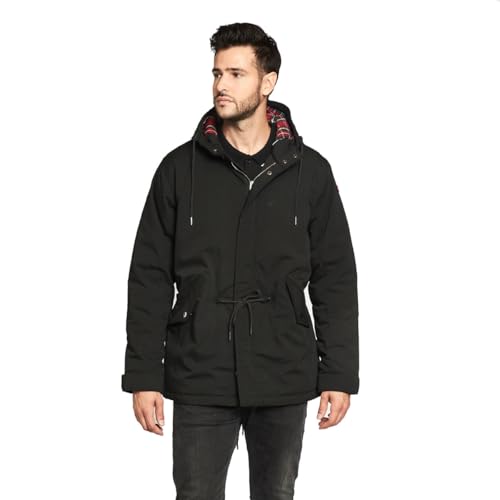 HARRINGTON: Un marchio che abbraccia generazioni in tutto il mondo. Con questa reputazione internazionale acquisita nel corso di diversi decenni, Harrington gode ora di un successo ancora maggiore, offrendo agli uomini questo stile molto particolare composto da eleganza e comfort con un tocco di rock.