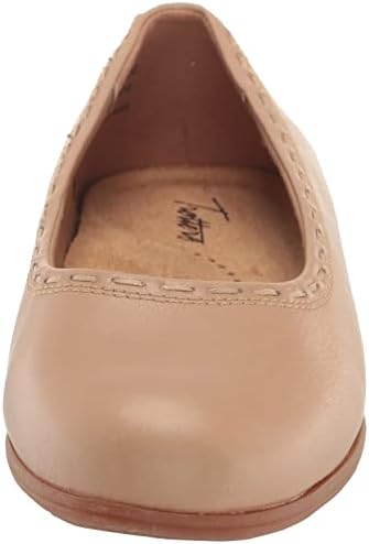 Trotters Women's Dixie Ballet Flat, Nude, 8.5 Wide | Image 1