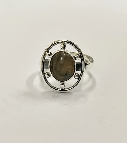 VIE Studded Oval Cabochon Ring (Oval Rose Quartz), Pink