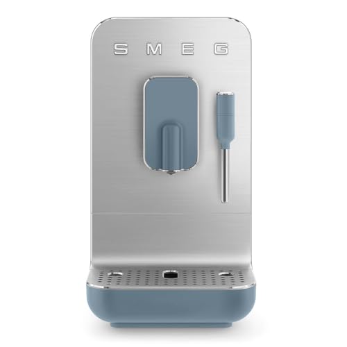 Smeg, Máquina automática de café expreso BCC12SBMEU, Boquilla de vapor, Trituradora de grano integrada, Sistema Thermoblock, Depósito de 1,4 L, Bandeja recuperadora extraíble, dimensiones compactas