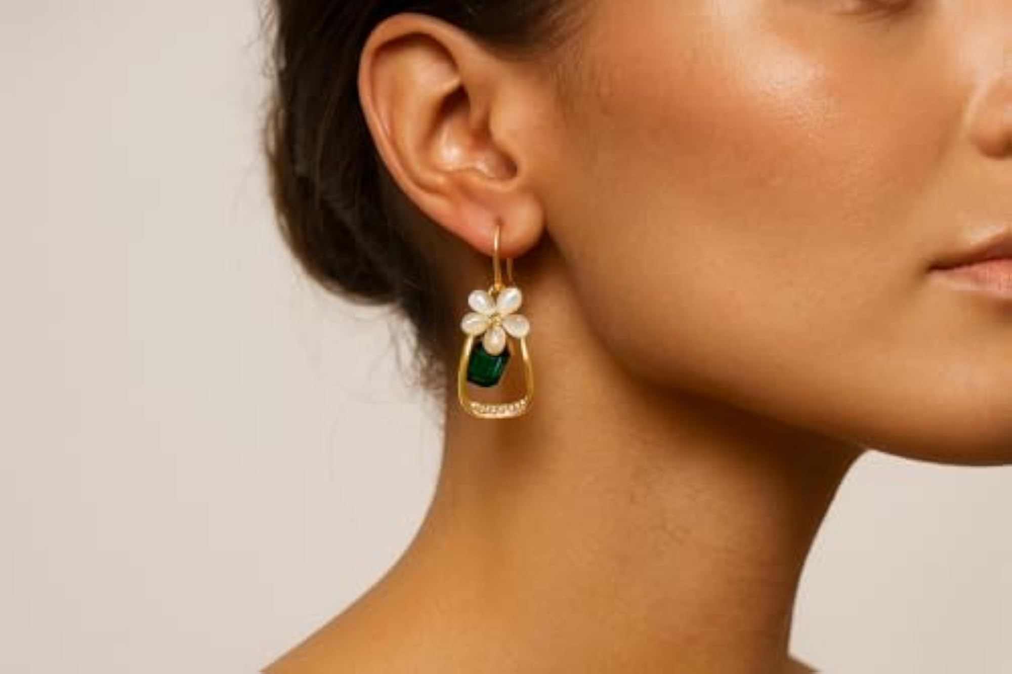 Women's Grass Texture Gold Tone Earrings, Stylish Design