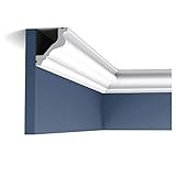 Corniche, dimensions: 200 cm x 5,7 cm x 6,5 cm. La surface est prétraité