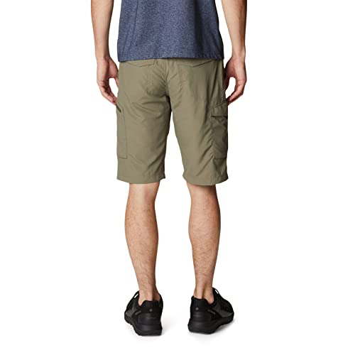 Image of Columbia Men's Regular Fit Shorts (AM4723 Cypress Heather Camo Print 40)