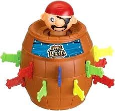 Brinquedo Pula Barril Do Pirata Infantil