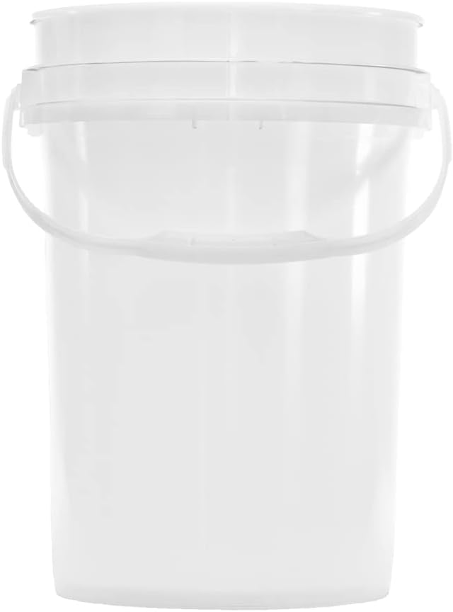 Durable All Purpose Pail - Outdoor 6 Gallon Bucket with Lid (White, 1Pack)