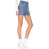 Im Sommer ist eine klassische kurze Short aus Stoff ein absolutes Basic und darf in keinem Kleiderschrank fehlen. Durch den bequemen Schnitt ist Bewegungsfreiheit und Komfort garantiert.