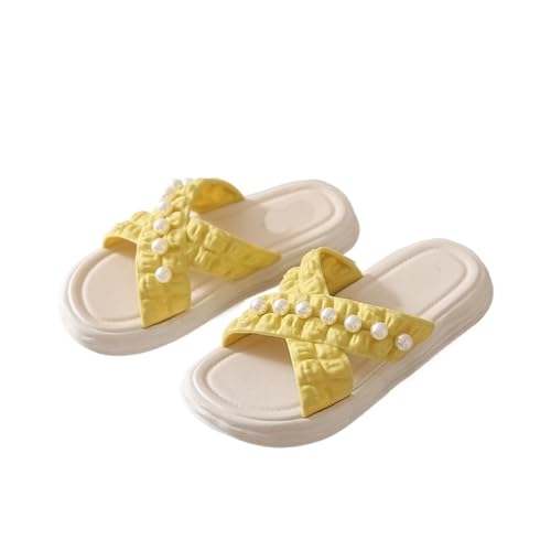 Sandals Women Slippers for women to wear as outerwear in summer, fashionable beach shoes, pearl chain sandals, flat flip flops wholesale