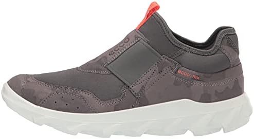 ECCO Women's MX Low Slip On Sneaker, Titanium/Magnet, 8-8.5 | Image 7
