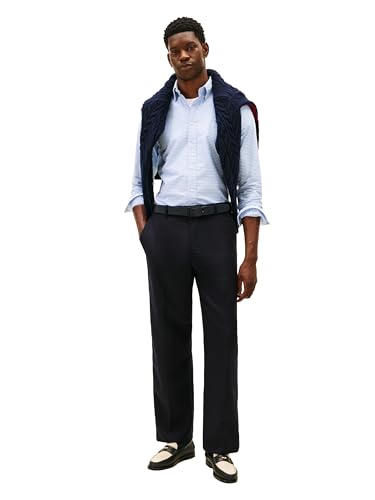 Image of Tommy Hilfiger Men's Long Sleeve Oxford Shirts in Regular Fit, Men's Button Down Shirts, Also Available in Big and Tall