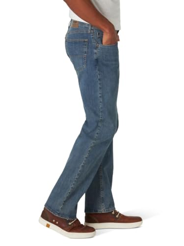 Image of Wrangler Authentics Men's Comfort Flex Waist Relaxed Fit Jean