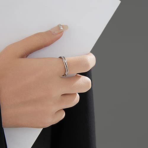 VQYSKO Triple Interlocked Rolling Ring for Women-Stainless Steel Stacking Cross Rings in Silver/Gold/Rose gold Minimalist Promise Ring for Love/Engagement/Wedding, Size 4-12 (Silver, 7)