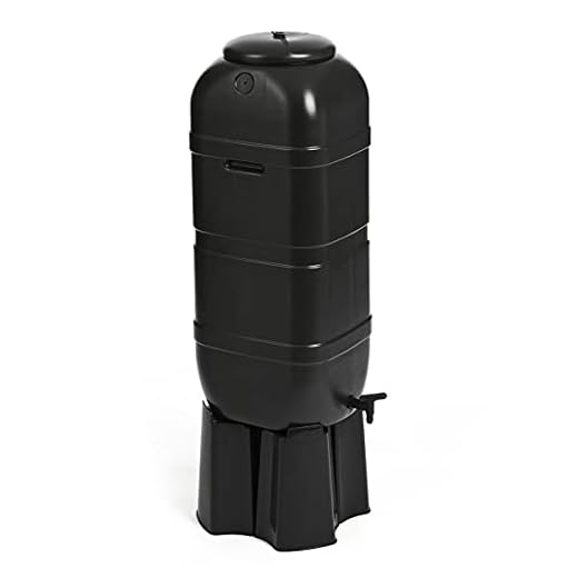 Kreher Regenwassertank 100L - Regentonne mit Hahn und Standfuß, Regenwasserbehälter in Schwarz in verschiedenen Größen (wählbar), Wasserfass, Regenfass