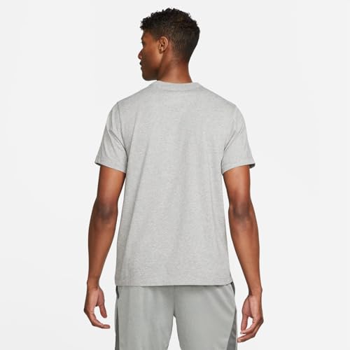 Nike Men's Dri Fitness T-Shirt3