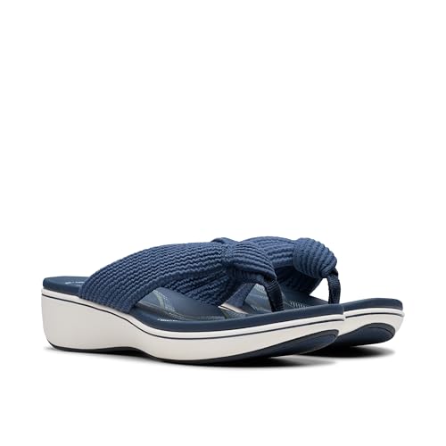 Image of Clarks Women's BreezeRae Erin Cloudsteppers Flat Sandal