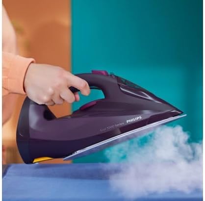Close-up of the Philips Azur 7000 Series iron's soleplate with steam emitting from the steam vents.