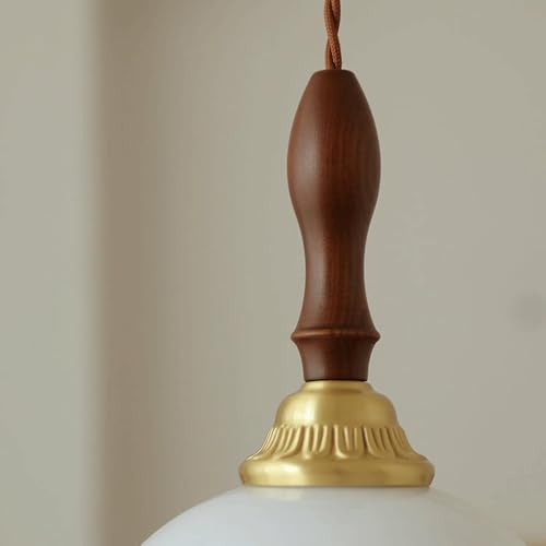 Suspension créative en verre pour sublimer un couloir sombre ou salle à manger