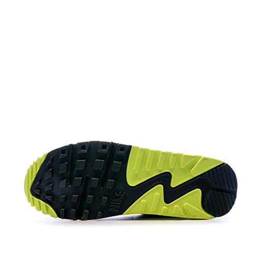 Image of Nike Men's Air Max 90 Sneaker