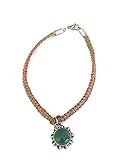Muy combinable Ethnos Barcelona - Pulsera de macramé con colgante de onix verde y plata. Medida: 18cms.