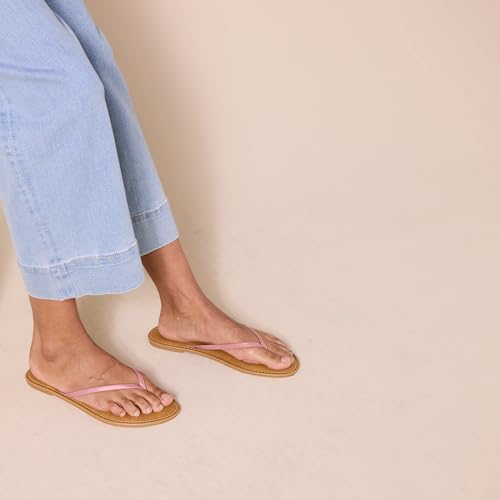 Image of Amazon Essentials Women's Thong Sandal