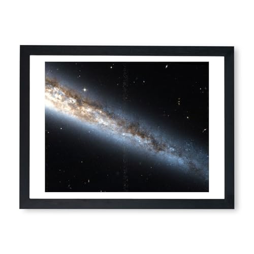 Affiche Hubble NGC 4565 encadrée petite taille pour habiller un mur vide sans percer