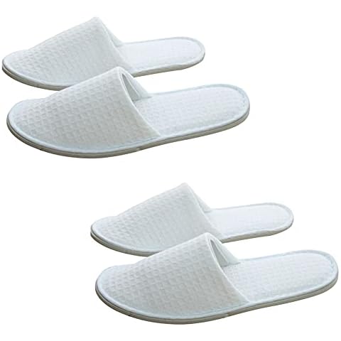 VASANA 2 Pairs Soft Hotel Home Guest Slippers Closed Toe Slippers White Spa Slippers for Women and Men Spa Party Guest Hotel Cover