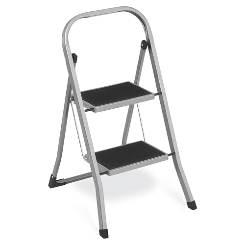 SONGMICS Marchepied 2 Marches Pliable, Escabeau, Verrou de Sécurité, Facile à Ranger, Charge 150 kg, Gris Tourterelle GSL012G01