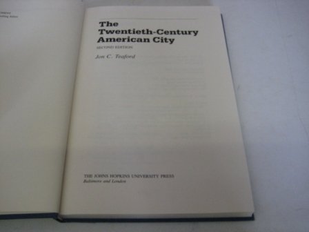 Amazon.co.jp The TwentiethCentury American City (American Moment